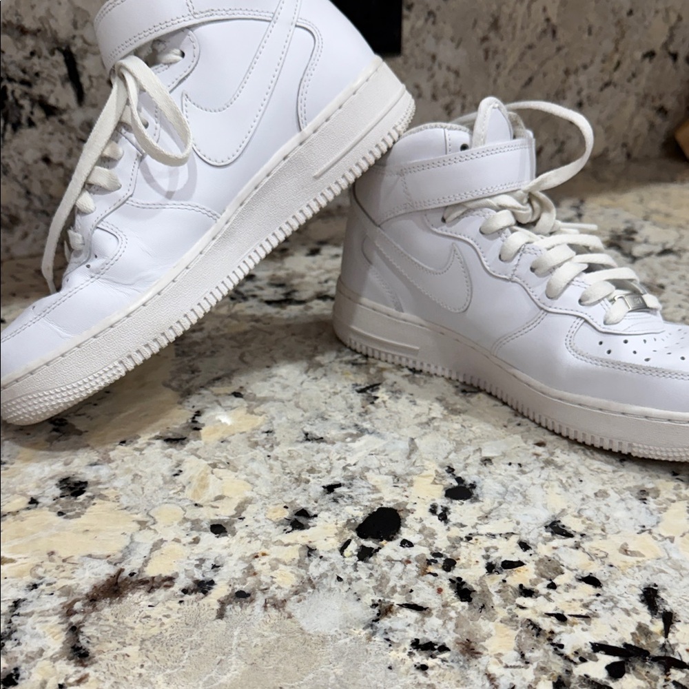 Mens Nike Air Force 1 - Picture 2 of 9